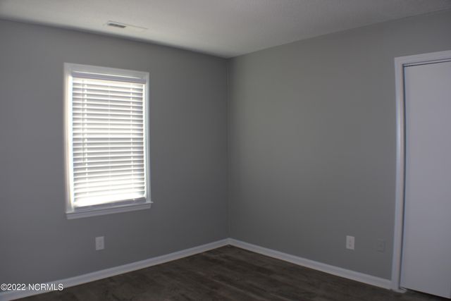 107 Hickory Grove Drive, Jacksonville, NC 28546
