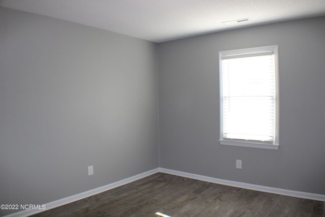 107 Hickory Grove Drive, Jacksonville, NC 28546