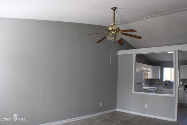 107 Hickory Grove Drive, Jacksonville, NC 28546