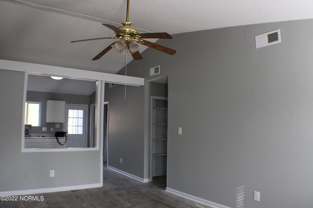 107 Hickory Grove Drive, Jacksonville, NC 28546