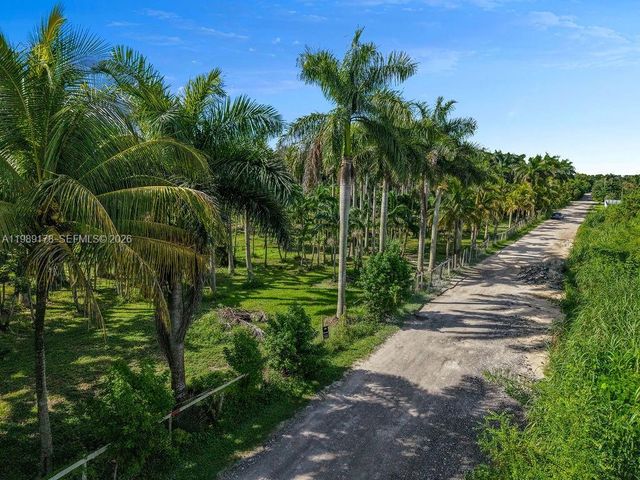 10650 SW 206th Ave, Miami, FL 33187