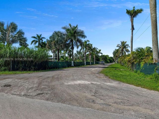 10650 SW 206th Ave, Miami, FL 33187
