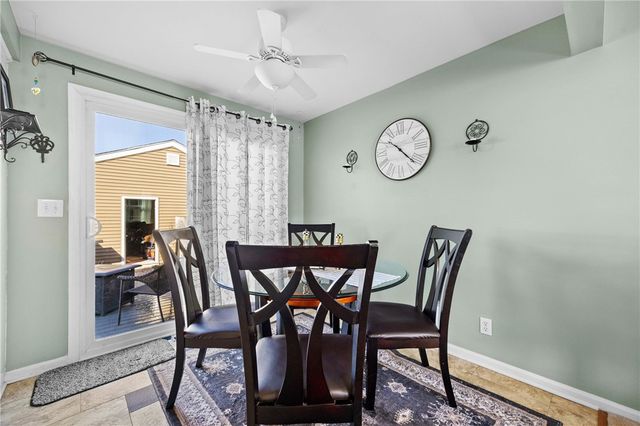 35 Summit Knolls Drive, Webster, NY 14580