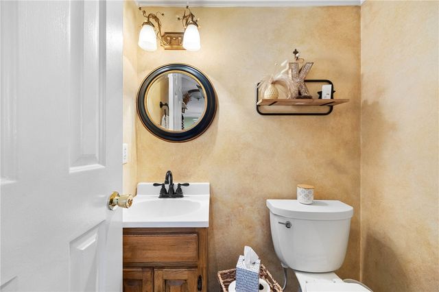 35 Summit Knolls Drive, Webster, NY 14580