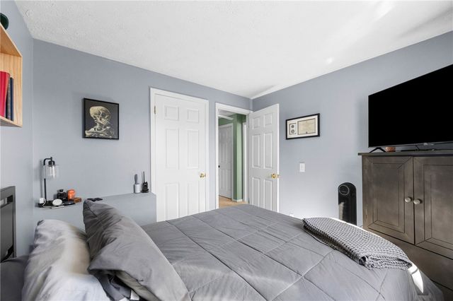 35 Summit Knolls Drive, Webster, NY 14580