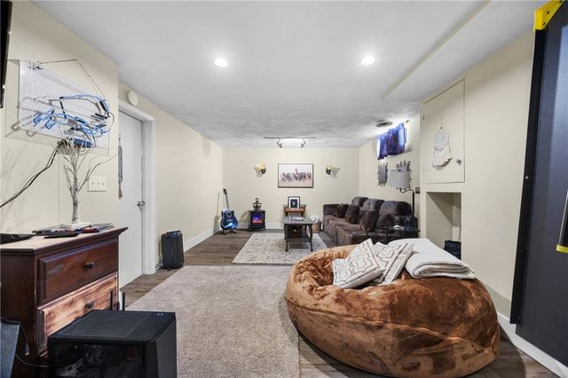 35 Summit Knolls Drive, Webster, NY 14580