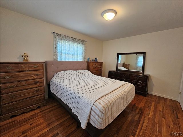 1305 Fairwood Drive, Utica, NY 13502