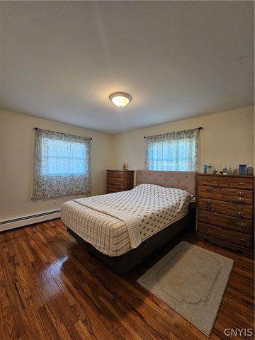1305 Fairwood Drive, Utica, NY 13502