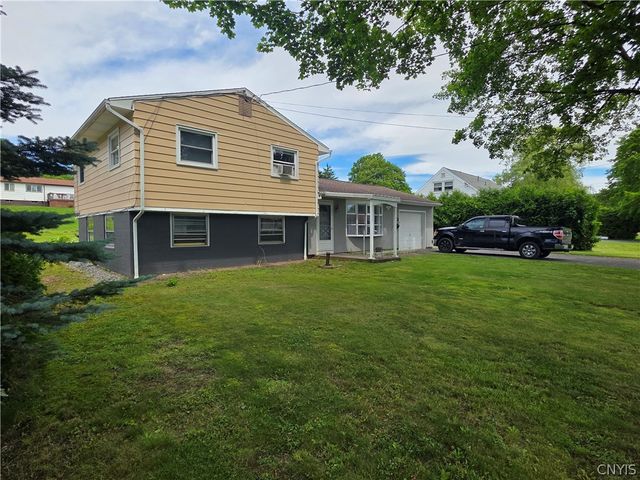 1305 Fairwood Drive, Utica, NY 13502
