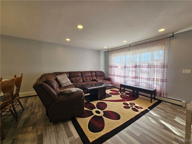 1305 Fairwood Drive, Utica, NY 13502