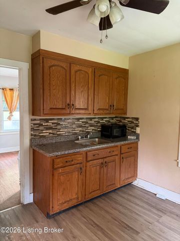 1421 Phyllis Ave, Louisville, KY 40215