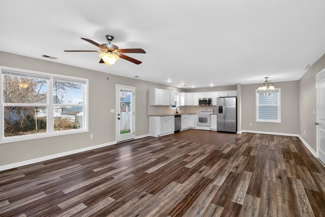 137 Robinson Way, Lexington, KY 40511