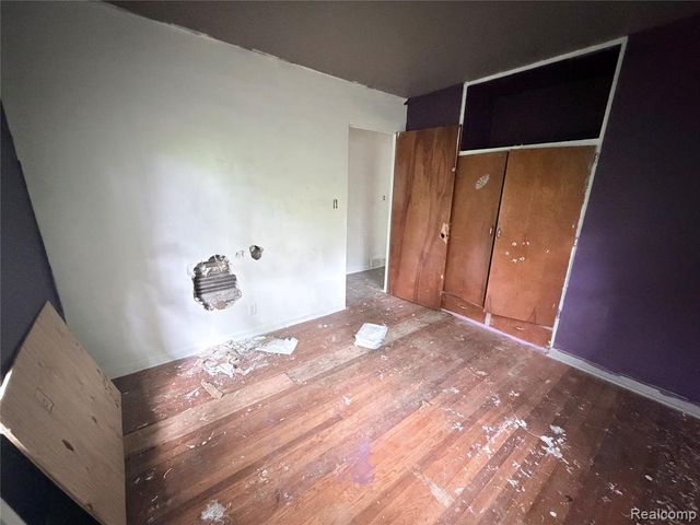 318 E Myrtle Avenue, Flint, MI 48505