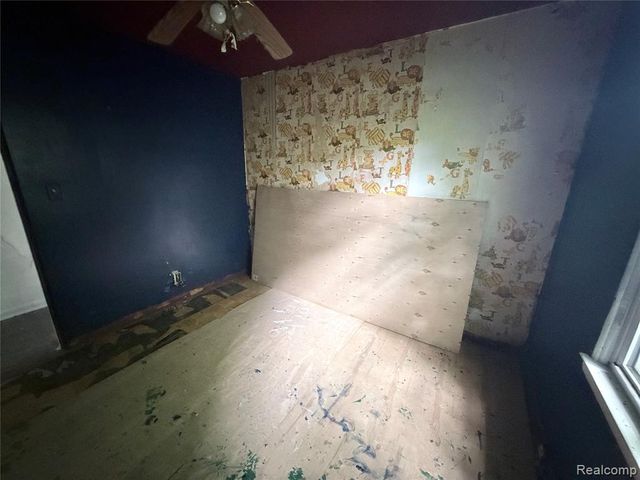 318 E Myrtle Avenue, Flint, MI 48505