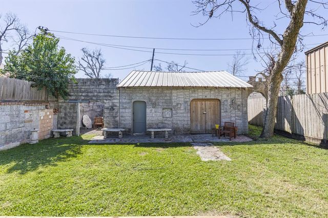 622 E 27th Street, Houston, TX 77008