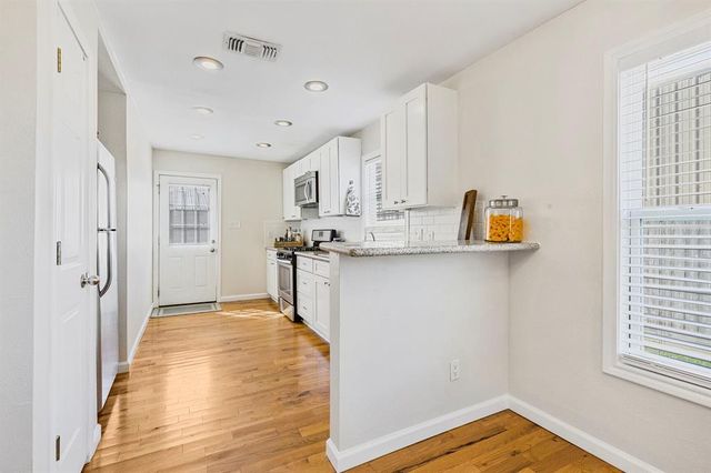 622 E 27th Street, Houston, TX 77008