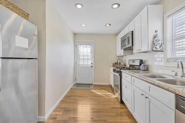 622 E 27th Street, Houston, TX 77008