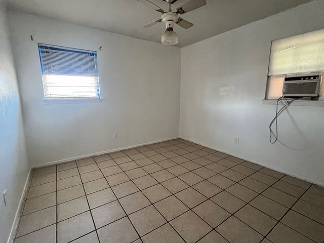 3923 W Illinois Ave, Midland, TX 79703