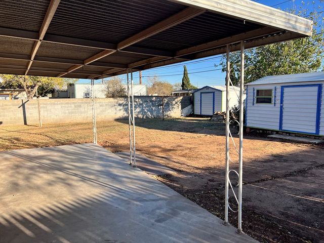 3923 W Illinois Ave, Midland, TX 79703