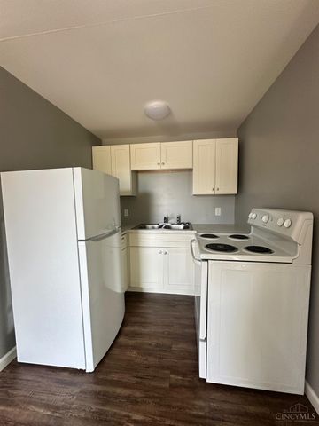 329 W South Street, Bethel, OH 45106