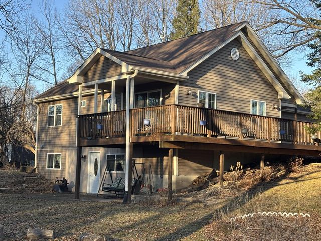 W5336 Wisconsin DRIVE, Elkhorn, WI 53121