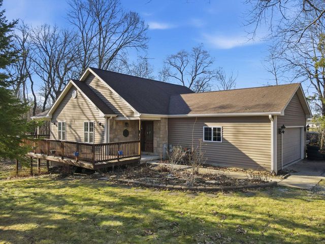 W5336 Wisconsin DRIVE, Elkhorn, WI 53121