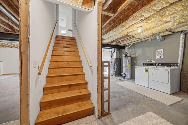 W5336 Wisconsin DRIVE, Elkhorn, WI 53121