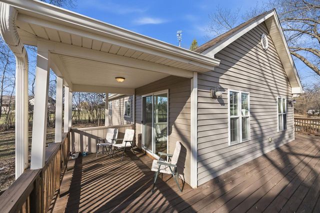 W5336 Wisconsin DRIVE, Elkhorn, WI 53121