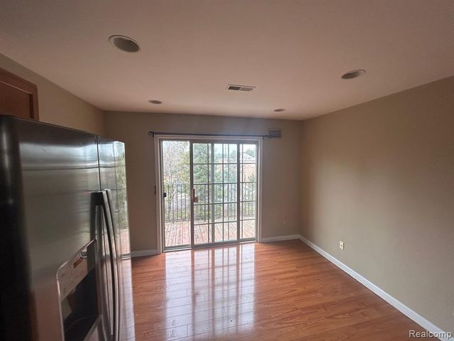 39460 Springwater Drive, Northville, MI 48168
