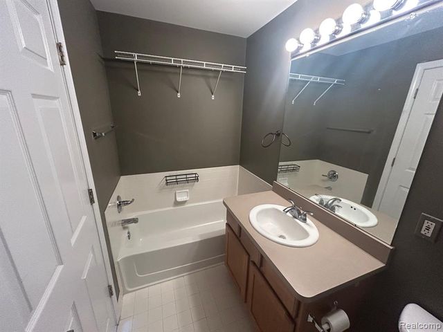 39460 Springwater Drive, Northville, MI 48168