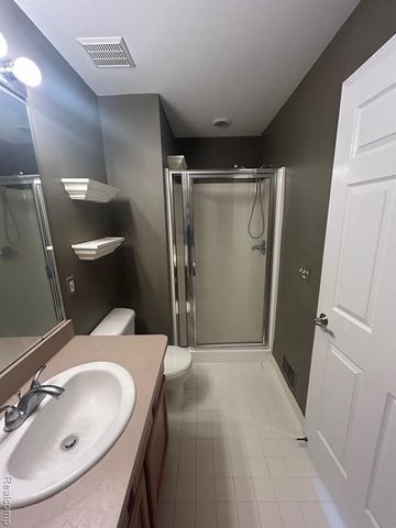 39460 Springwater Drive, Northville, MI 48168