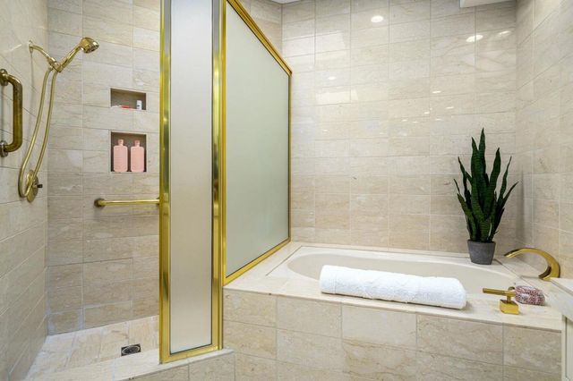 75405 Riviera Drive, Indian Wells, CA 92210