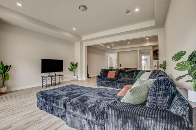 321 Knockout Rose DR, San Marcos, TX 78666