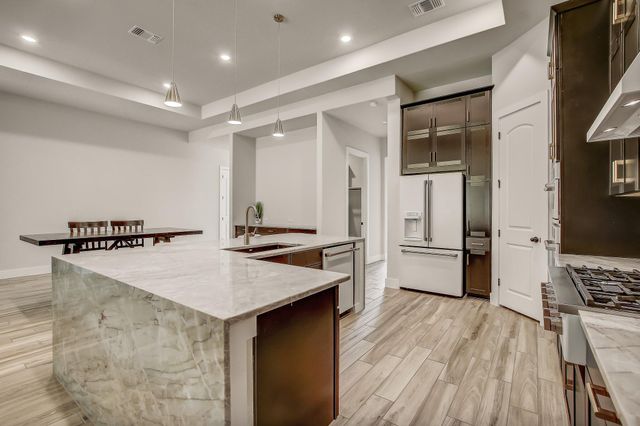 321 Knockout Rose DR, San Marcos, TX 78666