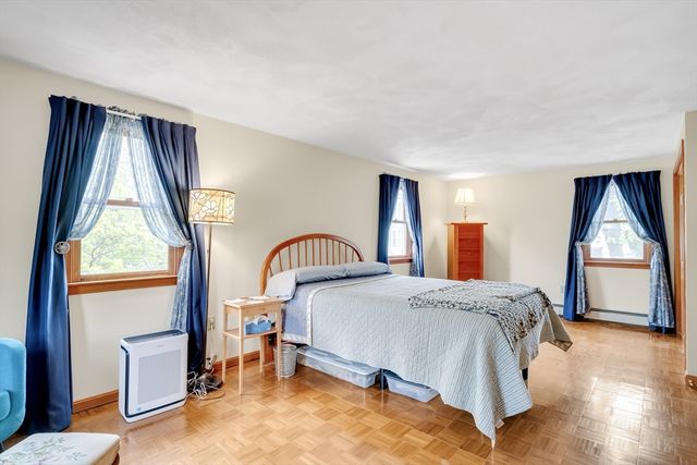 17 John St, Reading, MA 01867