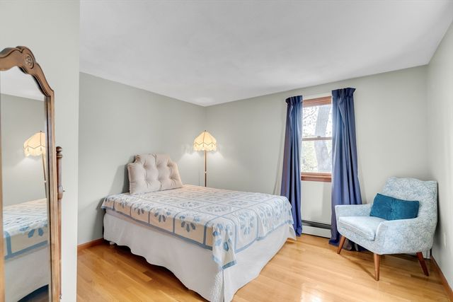 17 John St, Reading, MA 01867