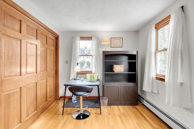17 John St, Reading, MA 01867