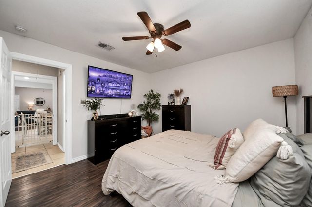 13826 Northlake Drive, Houston, TX 77049