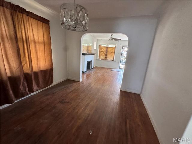 5926 McArthur Avenue, St Louis, MO 63120