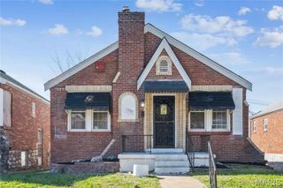 5926 McArthur Avenue, St Louis, MO 63120