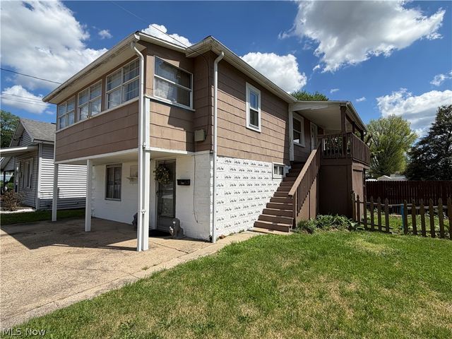 3504 Hemlock Avenue, Parkersburg, WV 26104