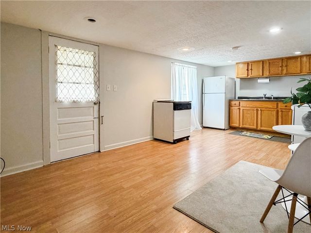3504 Hemlock Avenue, Parkersburg, WV 26104