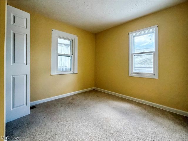 3504 Hemlock Avenue, Parkersburg, WV 26104