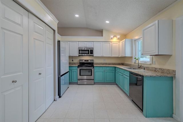 1417 PINEY BRANCH CIRCLE, Valrico, FL 33594
