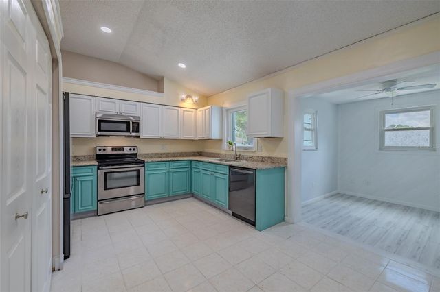 1417 PINEY BRANCH CIRCLE, Valrico, FL 33594