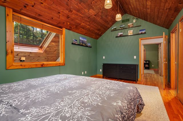 23-25 Hog Hill Rd, Pepperell, MA 01463