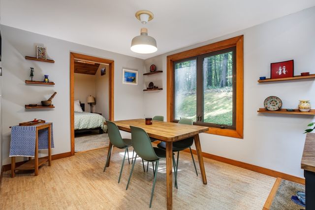 23-25 Hog Hill Rd, Pepperell, MA 01463