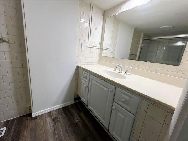 6605 CONNECTICUT STREET, Bradenton, FL 34207