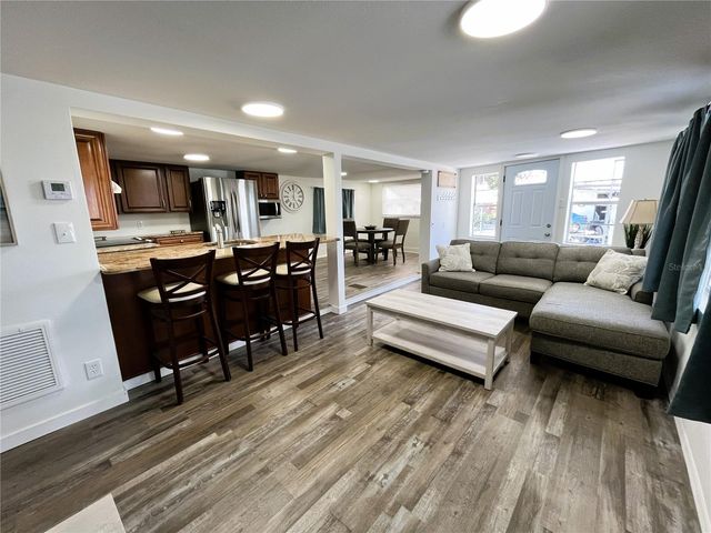 6605 CONNECTICUT STREET, Bradenton, FL 34207