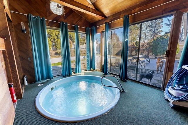 6514 N Sutherlin St, Spokane, WA 99208